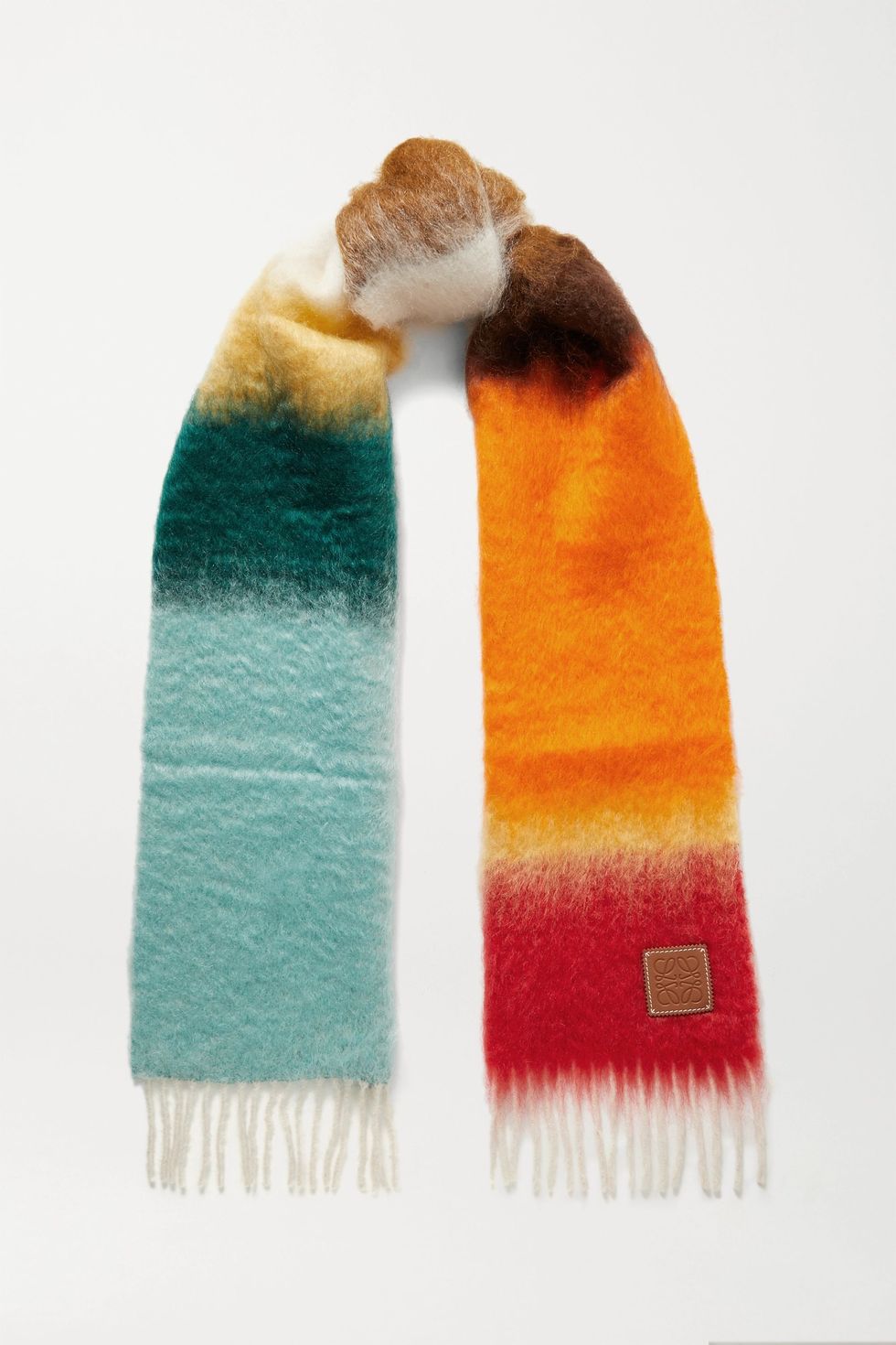 聖誕節交換禮物推薦「圍巾」：Loewe Logo皮標彩紅流蘇毛海圍巾