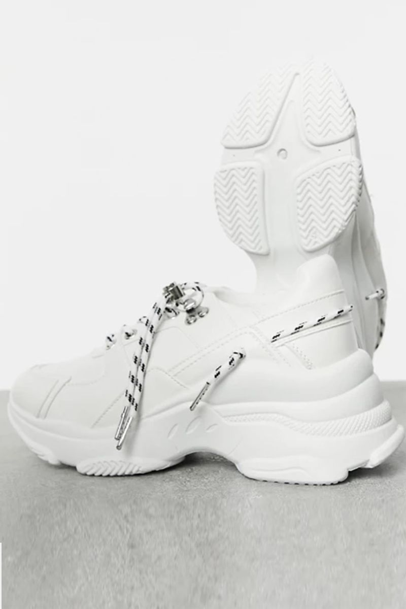 white chunky sneakers nike