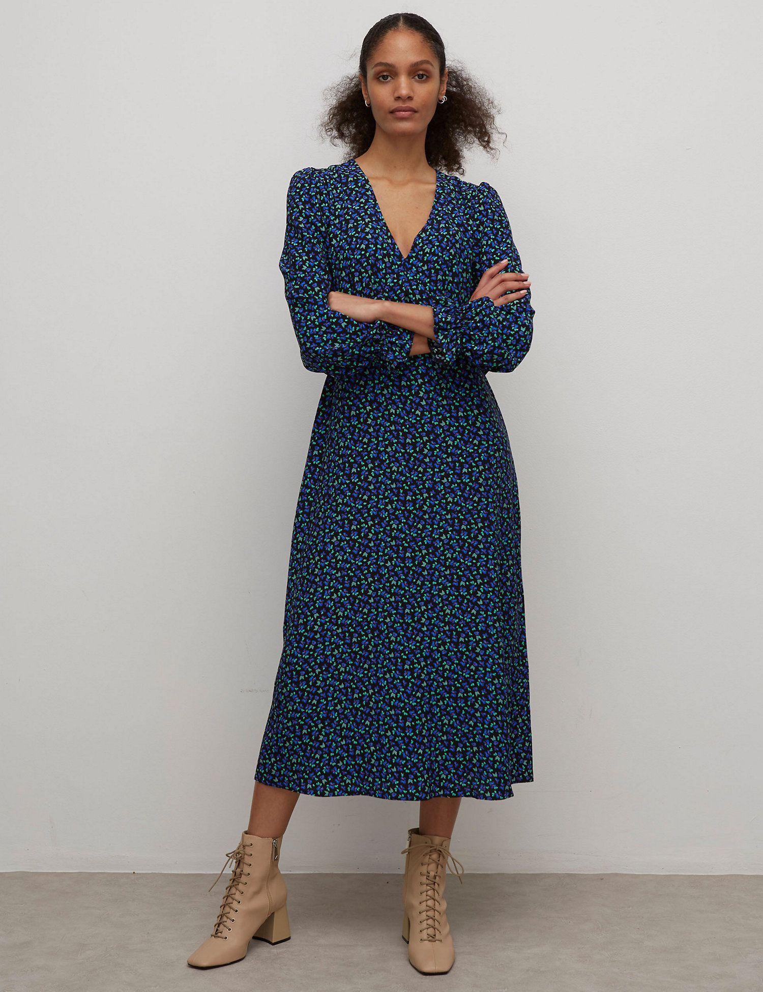 Blue polka dot tea cheap dress