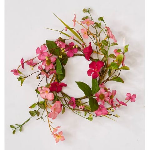 22 Best Valentine's Day Wreaths 2021 - Valentine Wreath Ideas