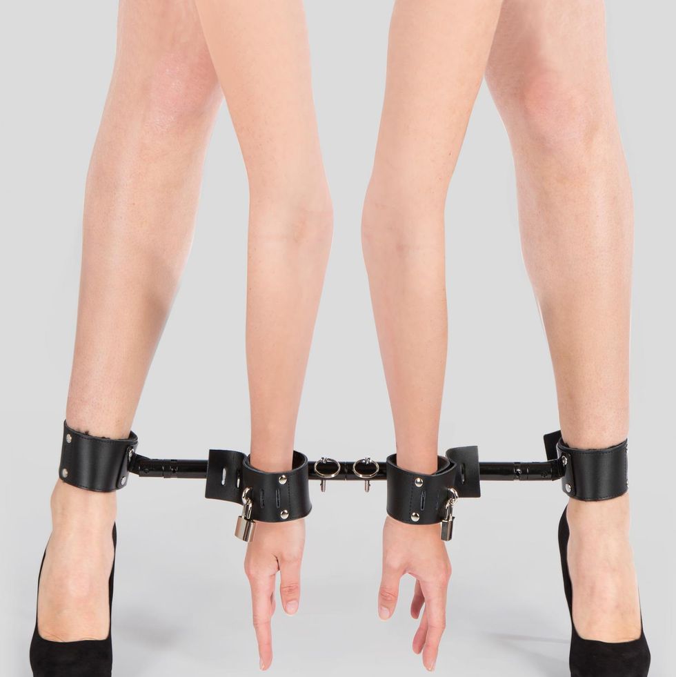 Bed Restraints for Sex Wrist Ankle Cuffs with Adjustable Straps for Bondage  and BDSM Couples SM Sex Play