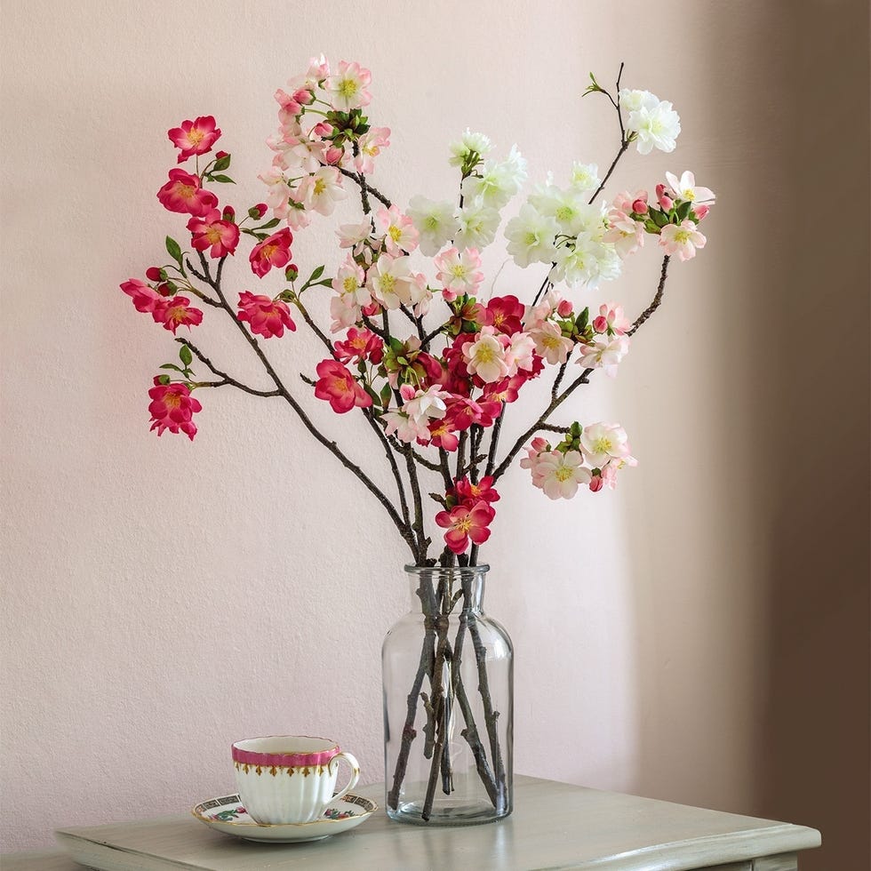 Artificial Flowers In Vase: 13 Best Fake Flowers In Vases To Buy