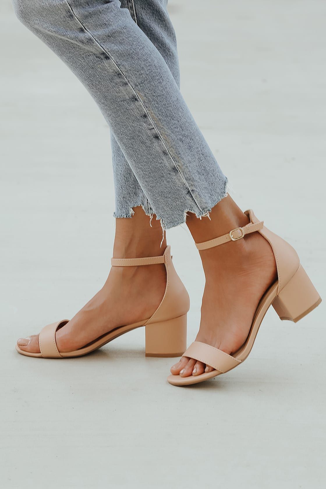 comfy heel sandals