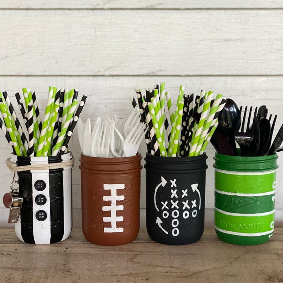 20 Best Super Bowl Party Decorations 2022 - Super Bowl Decor