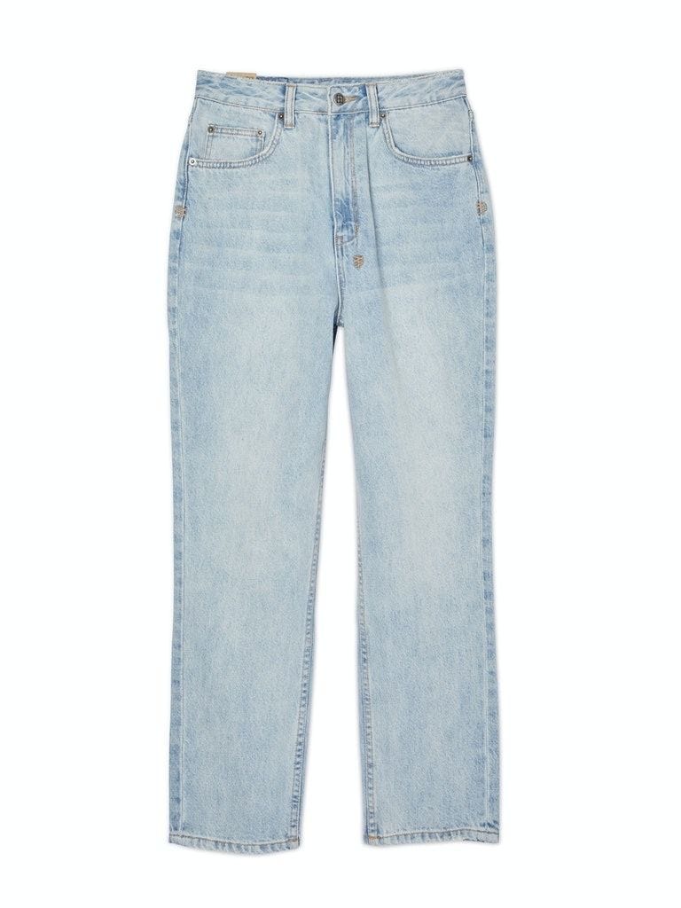 8 Perfect Mom Jeans Looks to Shop Now