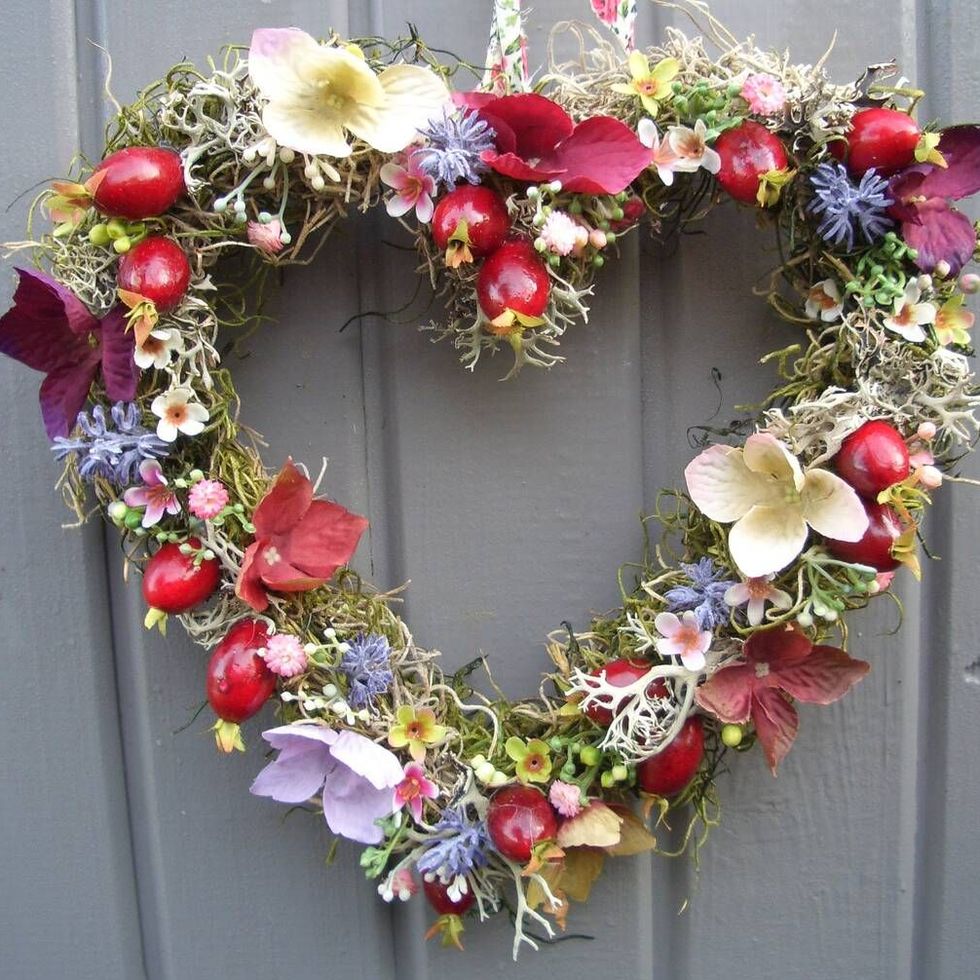 Valentines Wreath, Front Door Wreath, Love Stinks Wreath, Heart Wreath,  Heart Decor, Valentine's Day Wreath, Valentines Decor