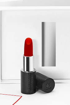 La Bouche Rouge Lipstick in Pop Art Red
