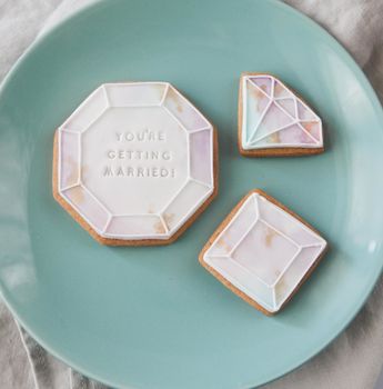 Wedding /Engagement Gem Biscuit Gift Box