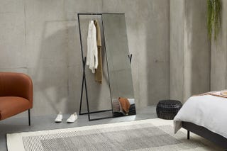 Hugin Freestanding Mirror & Clothes Rail