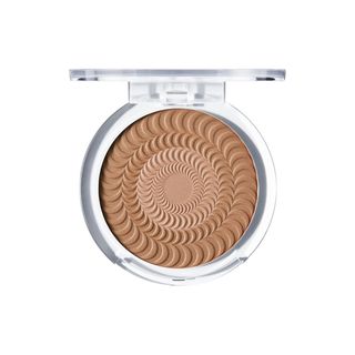Staycation Vibes Primer-Infused Bronzer