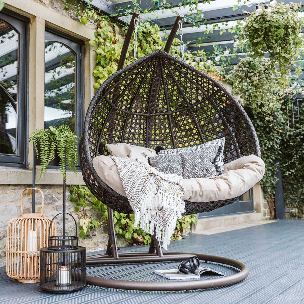 Willow hanging garden chair