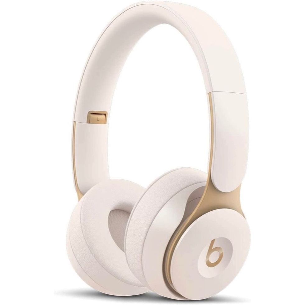 Beats Solo Pro Wireless Noise Cancelling On-Ear Headphones - Apple H1 Headphone Chip, Class 1 Bluetooth, 22 Hours Of Listening Time, Built-in Microphone - White