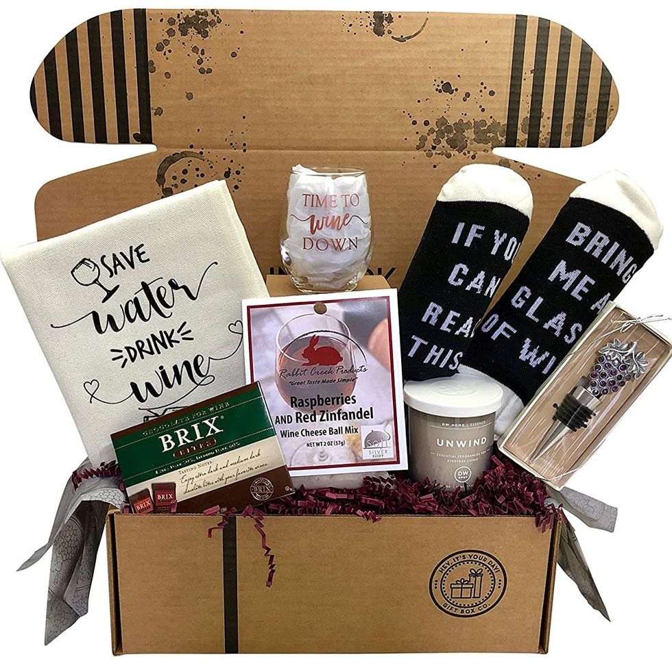  Mothers Day, Happy Birthday Gift Basket for Mom, Women, Wife,  Mother in Law, New Mom. Christmas Gift, Coffee Mug Set, Necklace, Socks,  Candle : Home & Kitchen