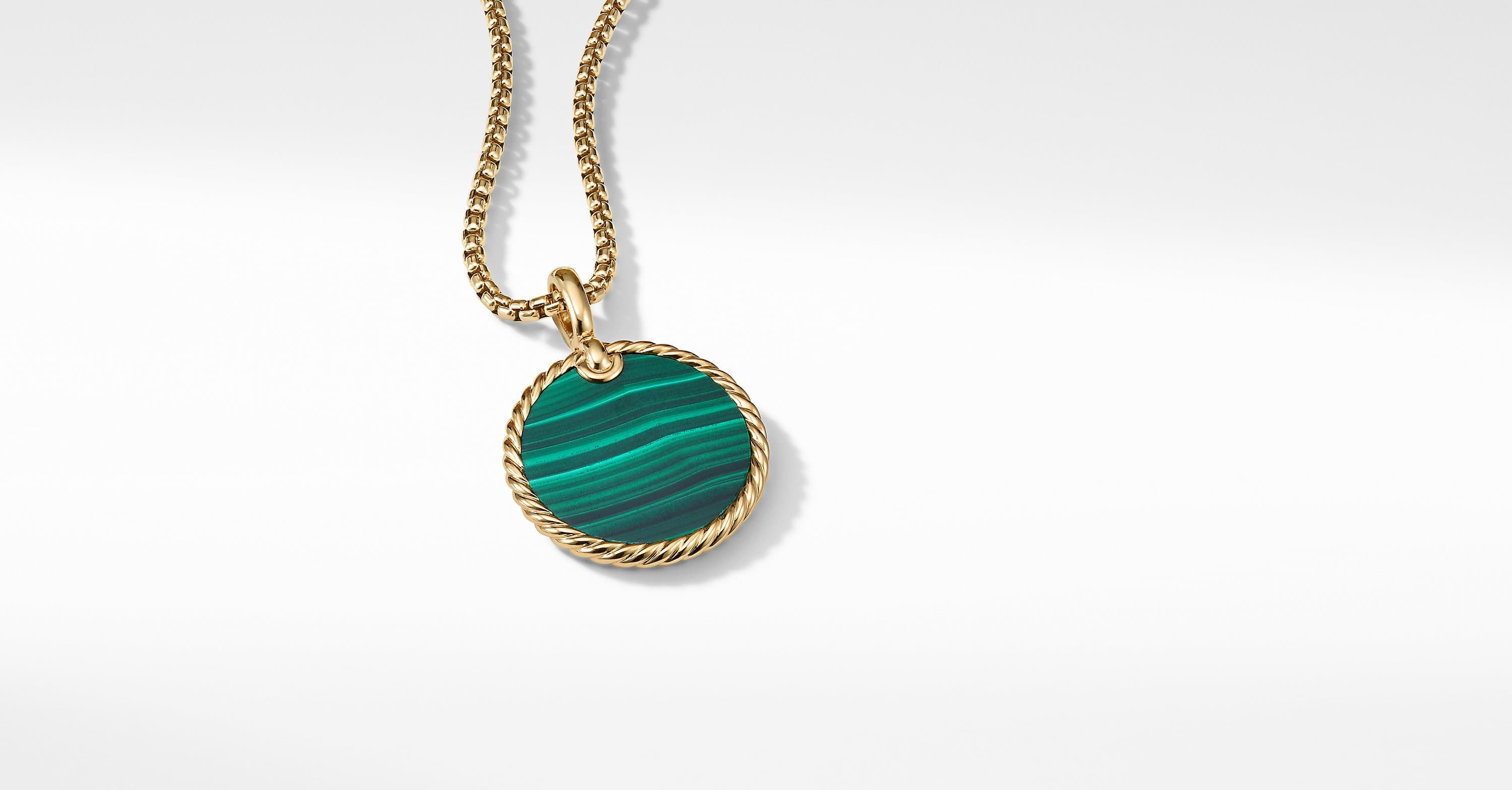 Disc Pendant in 18K Yellow Gold with Malachite