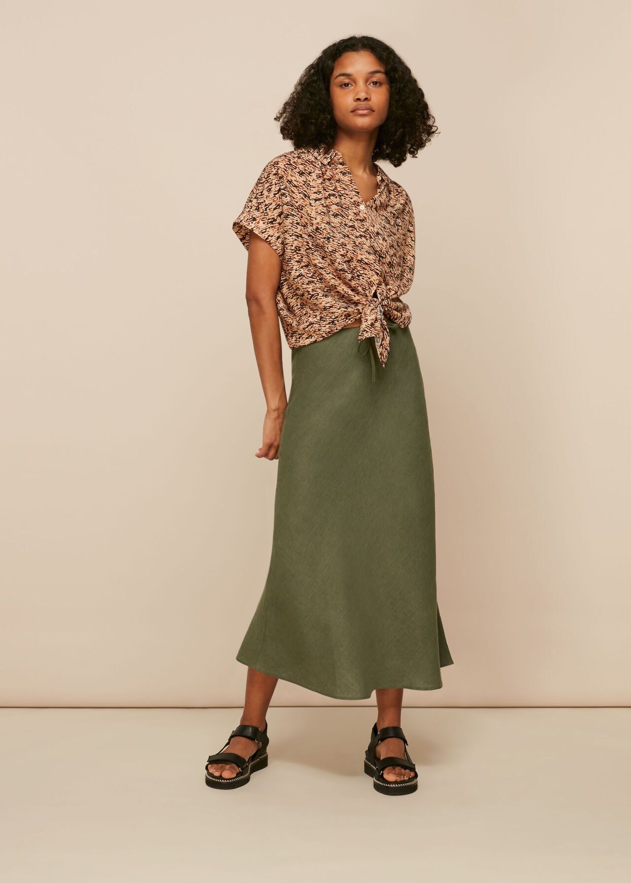 Linen skirt with clearance top