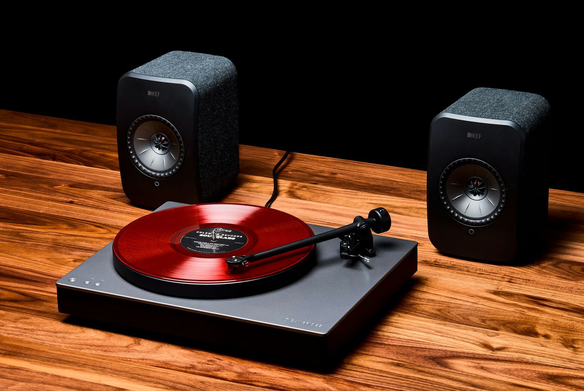 record player with preamp and speakers