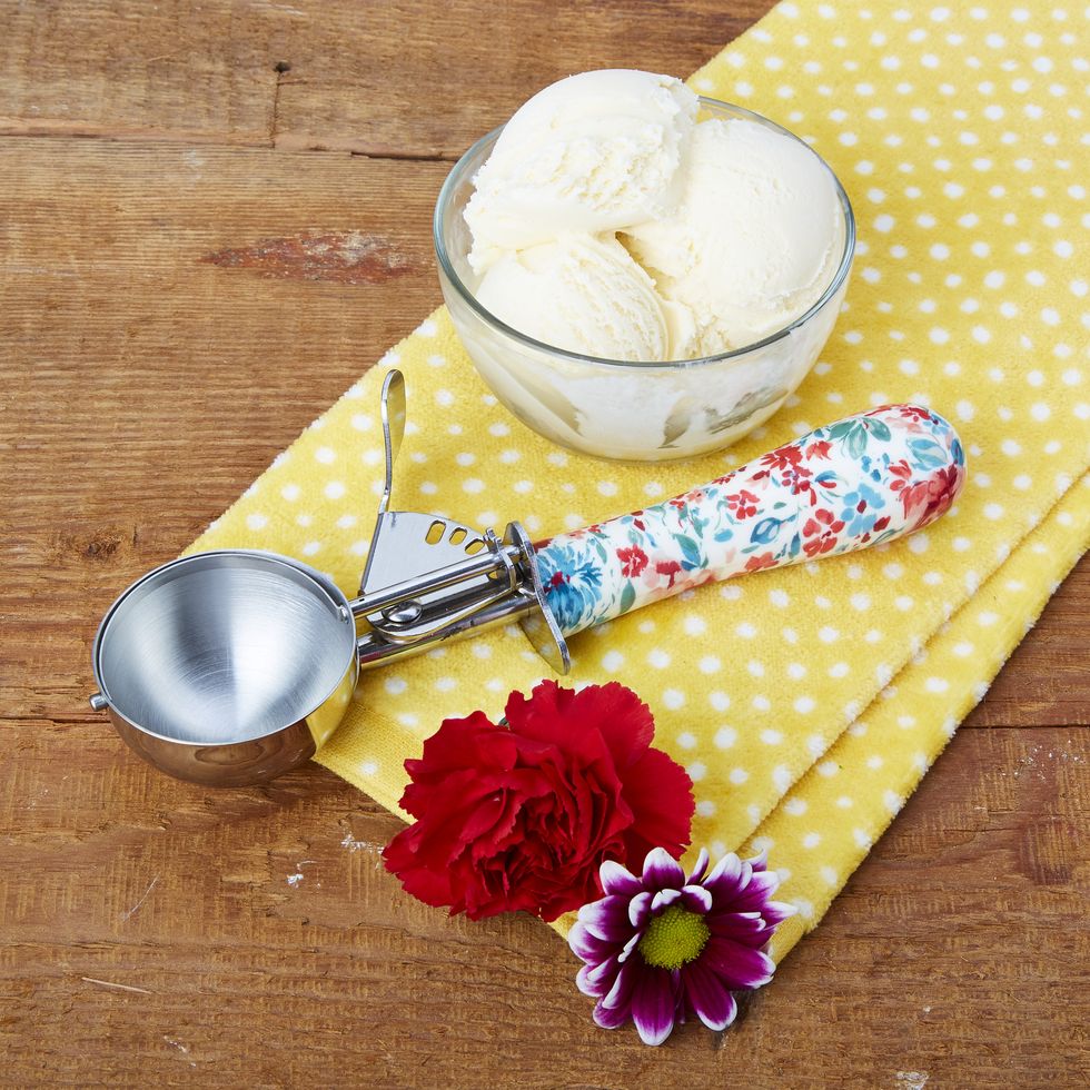 Here's the Scoop - Zeroll Ice Cream Scoop Review -  -  Recipes, desserts and tips