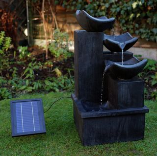Gardenwize Solar Cascading Slate-Effect Water feature