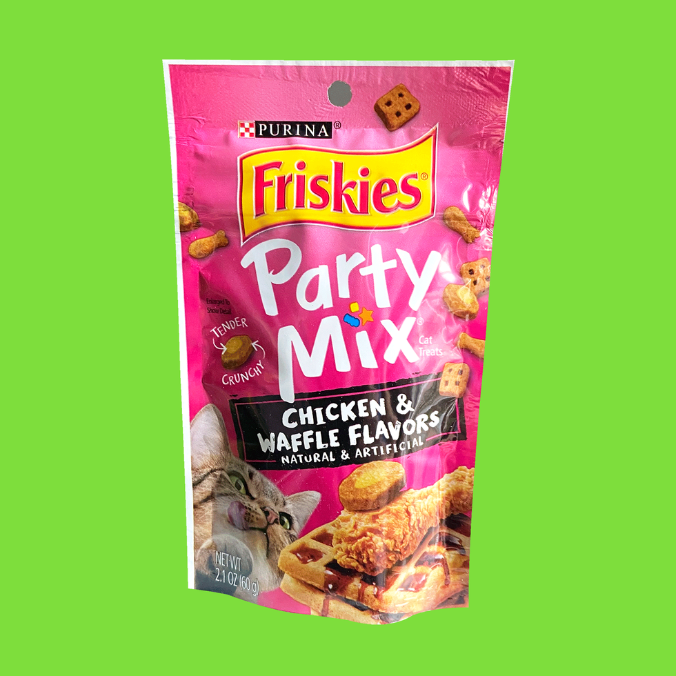 Friskies Party Mix Tender Crunchy Chicken & Waffles Cat Treats