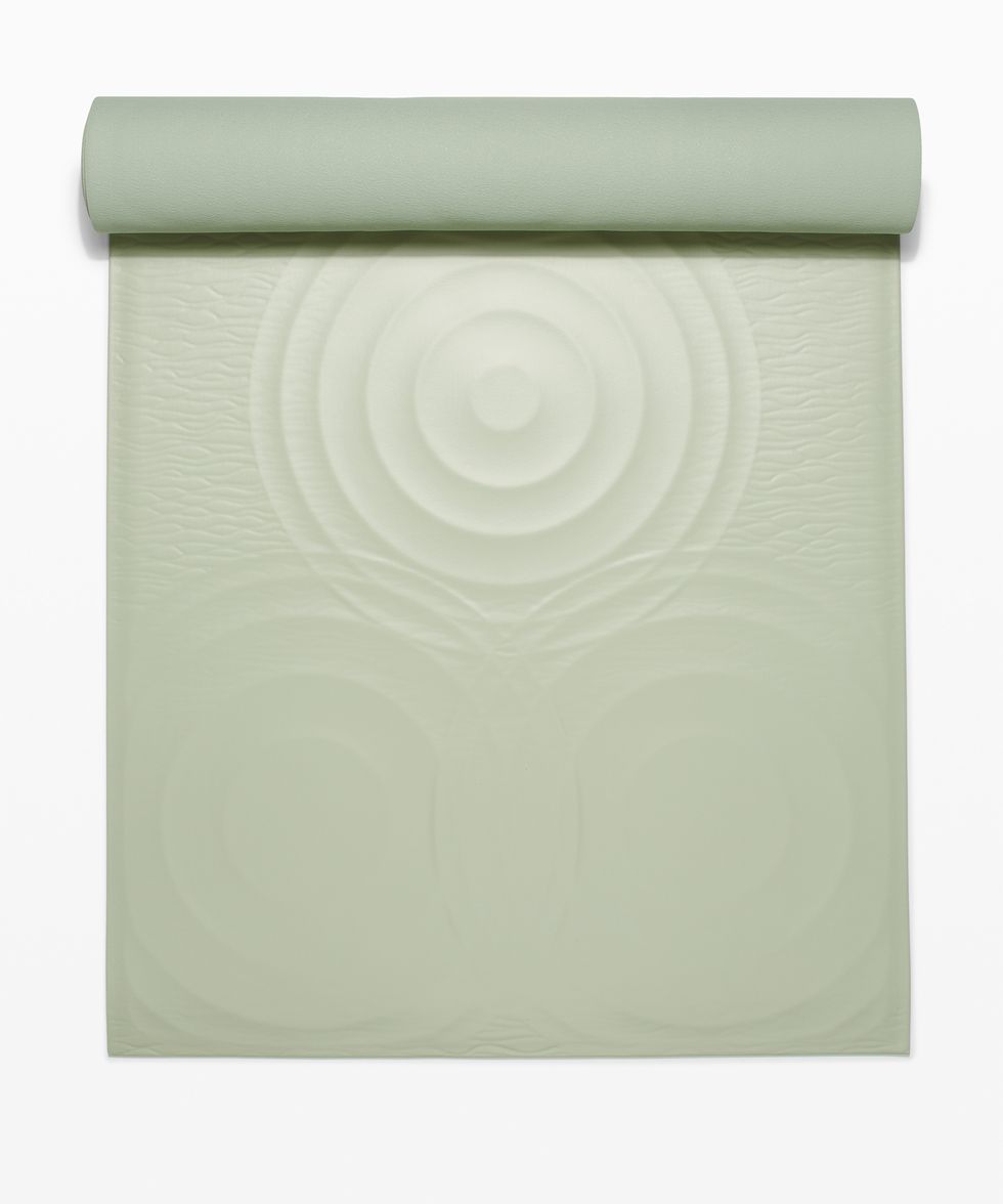 The Inside Scoop On The Lululemon Take Form Yoga Mat - A Mat Made With 3D  Technology