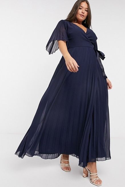 16 Most Flattering Plus Size Maxi Dresses For Summer 2021