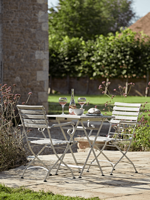 Garden Bistro Sets 24 Of Our Favourite, Bistro Table And Chairs Outdoor Metal
