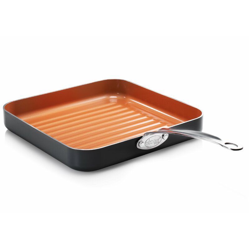 https://hips.hearstapps.com/vader-prod.s3.amazonaws.com/1618581711-gotham-10-5-22-non-stick-aluminum-square-grill-pan-1618581698.jpg?crop=1xw:1xh;center,top&resize=980:*