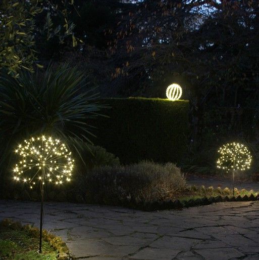 Solar Dandelion LED Outdoor Light