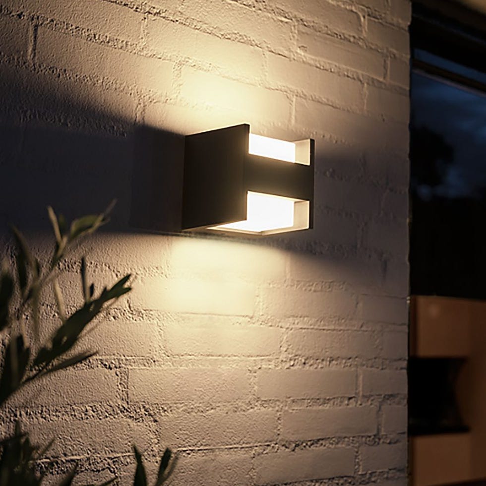 Fuzo Outdoor Wall Light - A+ Rated