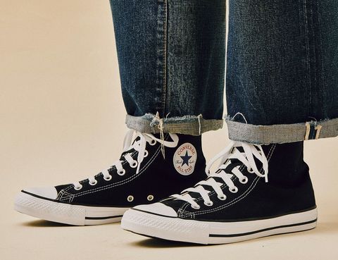 Arena snak Evaluering Converse Classic Chucks vs. Chuck 70s: Which Pair Should You Get?
