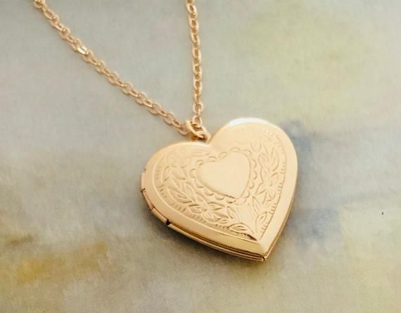 Personalized Golden Heart Locket Necklace