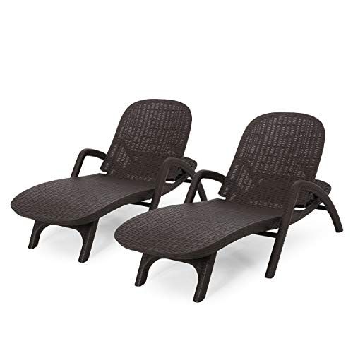 best chairs for pool deck