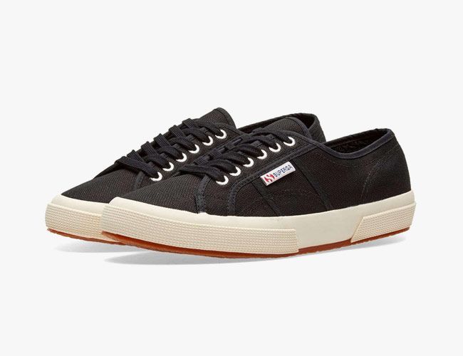bassin Altid Diskret 10 Classic Sneakers That Cost Less Than $55