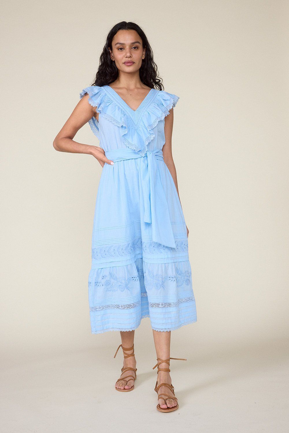 19 Stylish Summer Dresses 2021 - Pretty Dresses to Wear This Summer