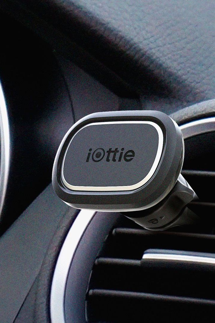 6 Must Have Car Accessories in 2022