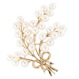 White Cultured Pearl Yellow Gold Spray Brooch