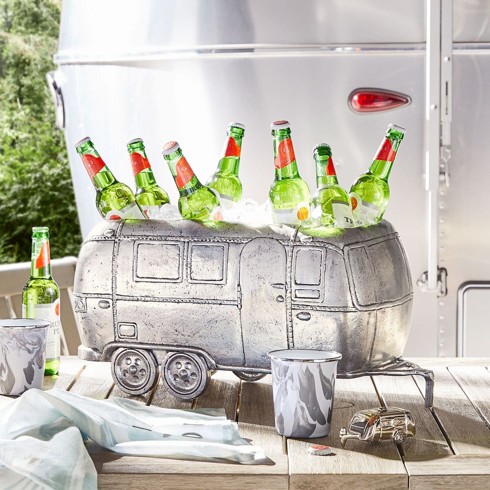 https://hips.hearstapps.com/vader-prod.s3.amazonaws.com/1621013721-airstream-party-cooler-potterybarn-1621013708.jpg?crop=0.9xw:1xh;center,top&resize=980:*