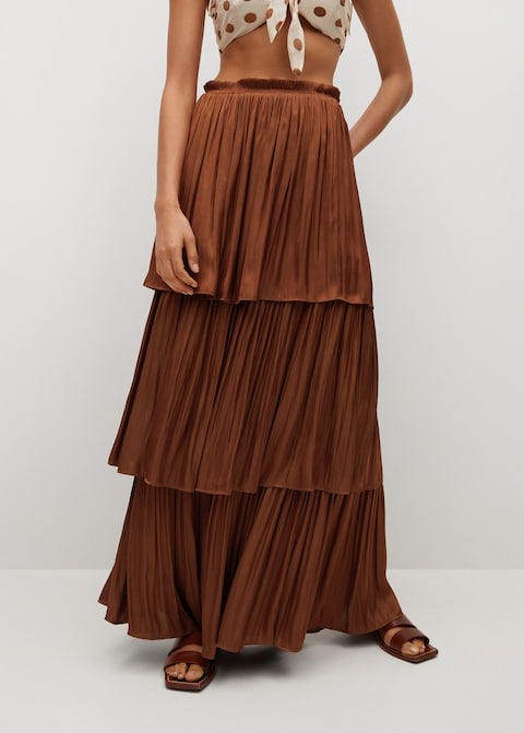 Ruffled flowed skirt