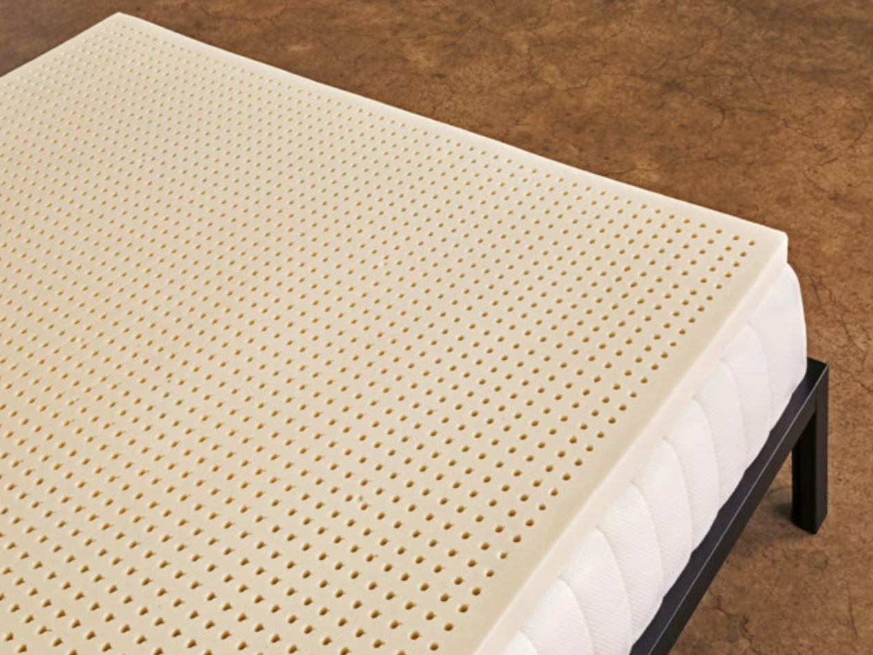 mattress cover to prevent slipping of sheets