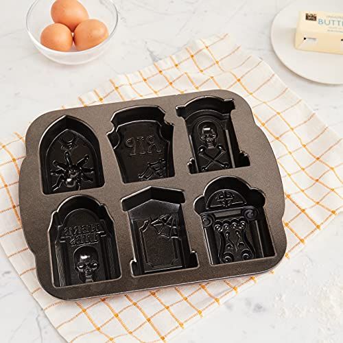 10 Best Halloween Cake Pans and Molds in 2023