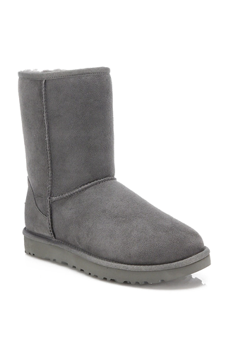 Classic Short II Sheepskin-Lined Suede Boots