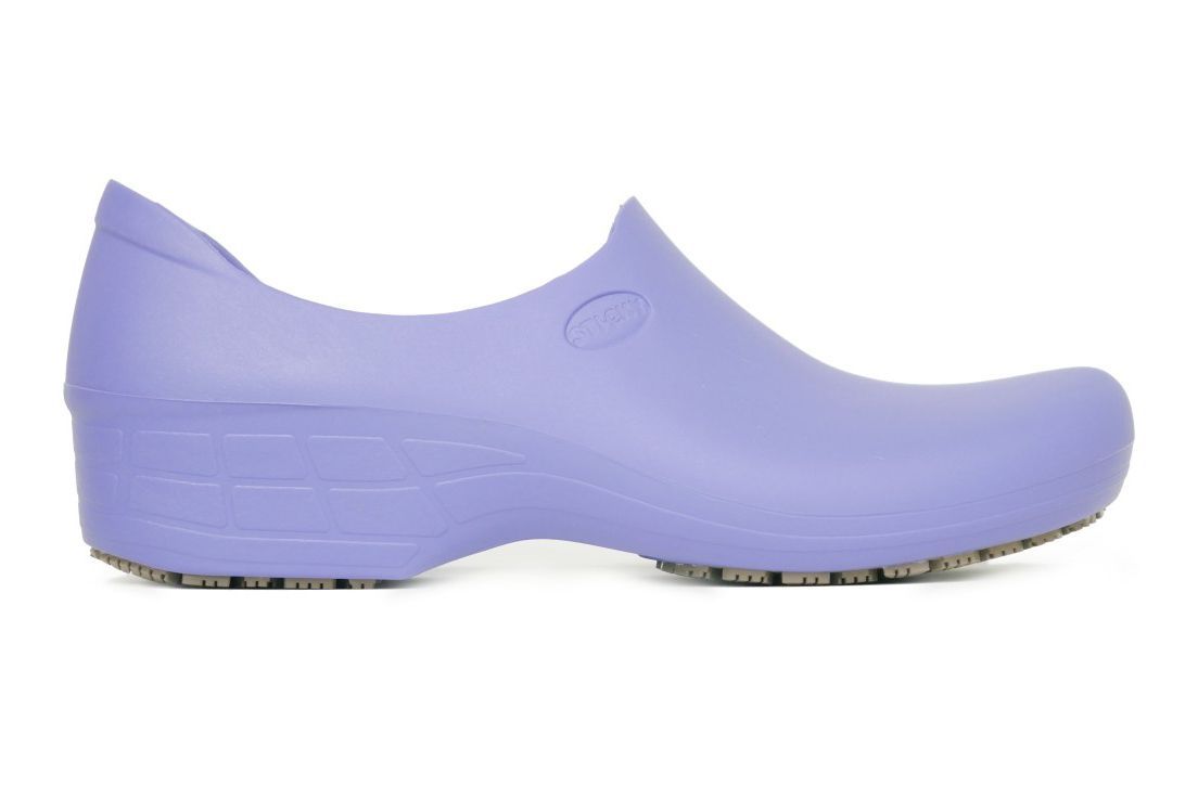 nursing shoes like crocs