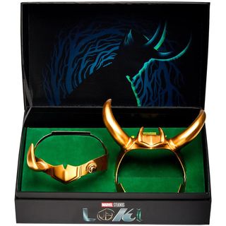 Conjunto de cascos gemelos de edición limitada de Loki