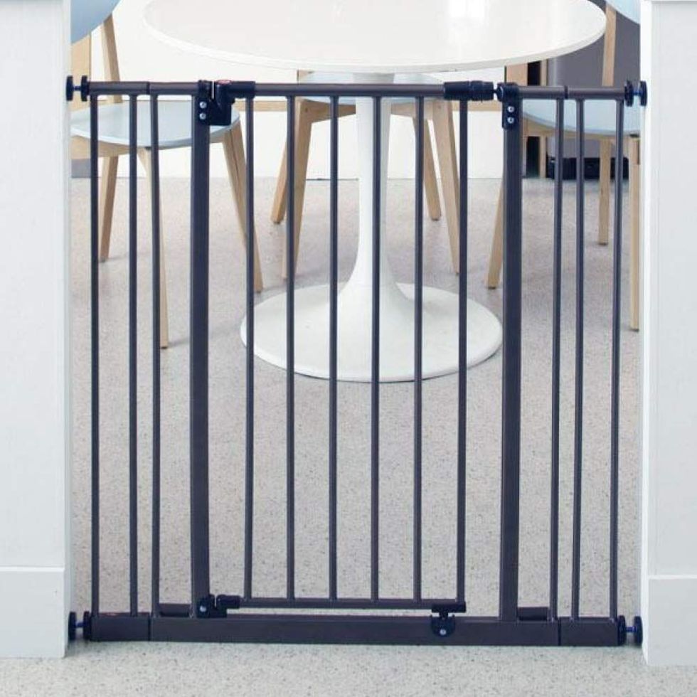 Easy-Close Baby Gate