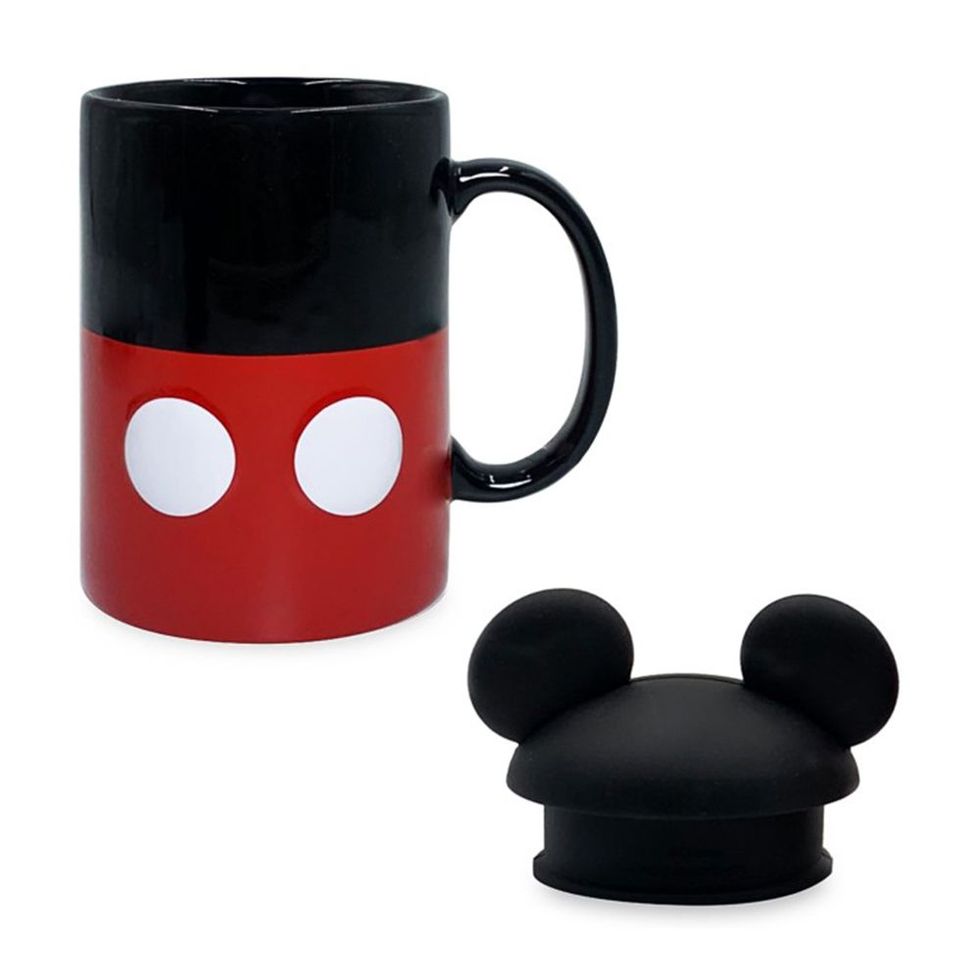 https://hips.hearstapps.com/vader-prod.s3.amazonaws.com/1625600591-disney-mickey-mouse-mug-with-lid-square-1625600545.jpg?crop=1xw:1xh;center,top&resize=980:*