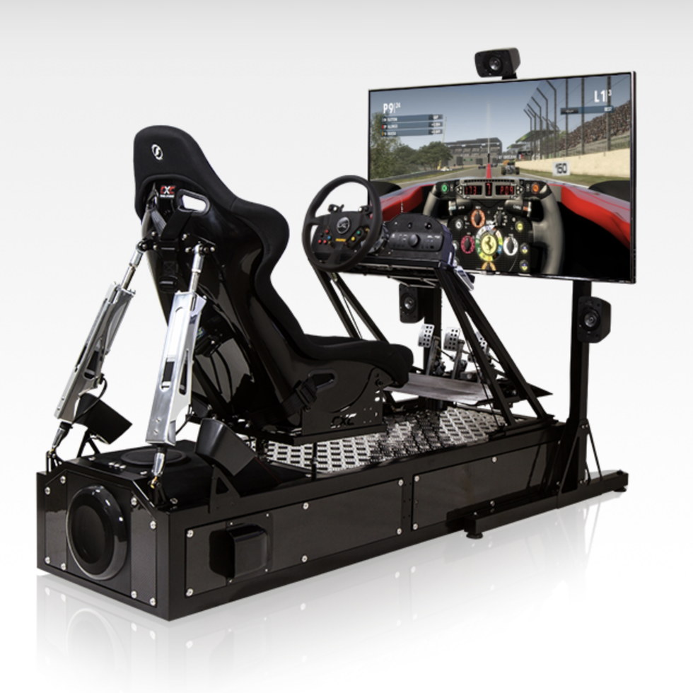 Hunt Apexes With These Expert Recommended Sim Racing Rigs