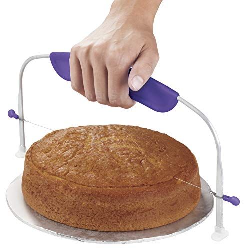 10 Must Have Cake Decorating Tools - YouTube