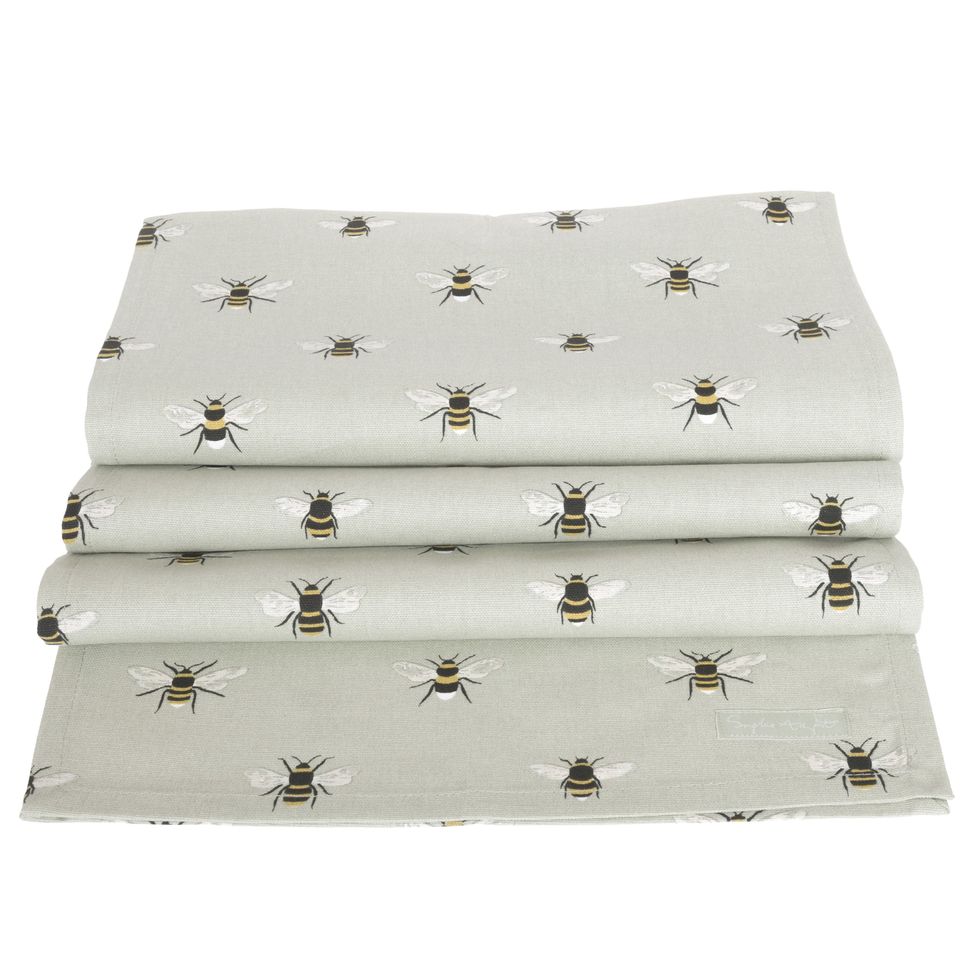 Bees Table Runner
