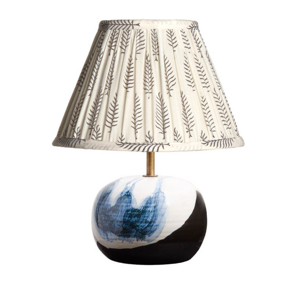 Robyn table lamp