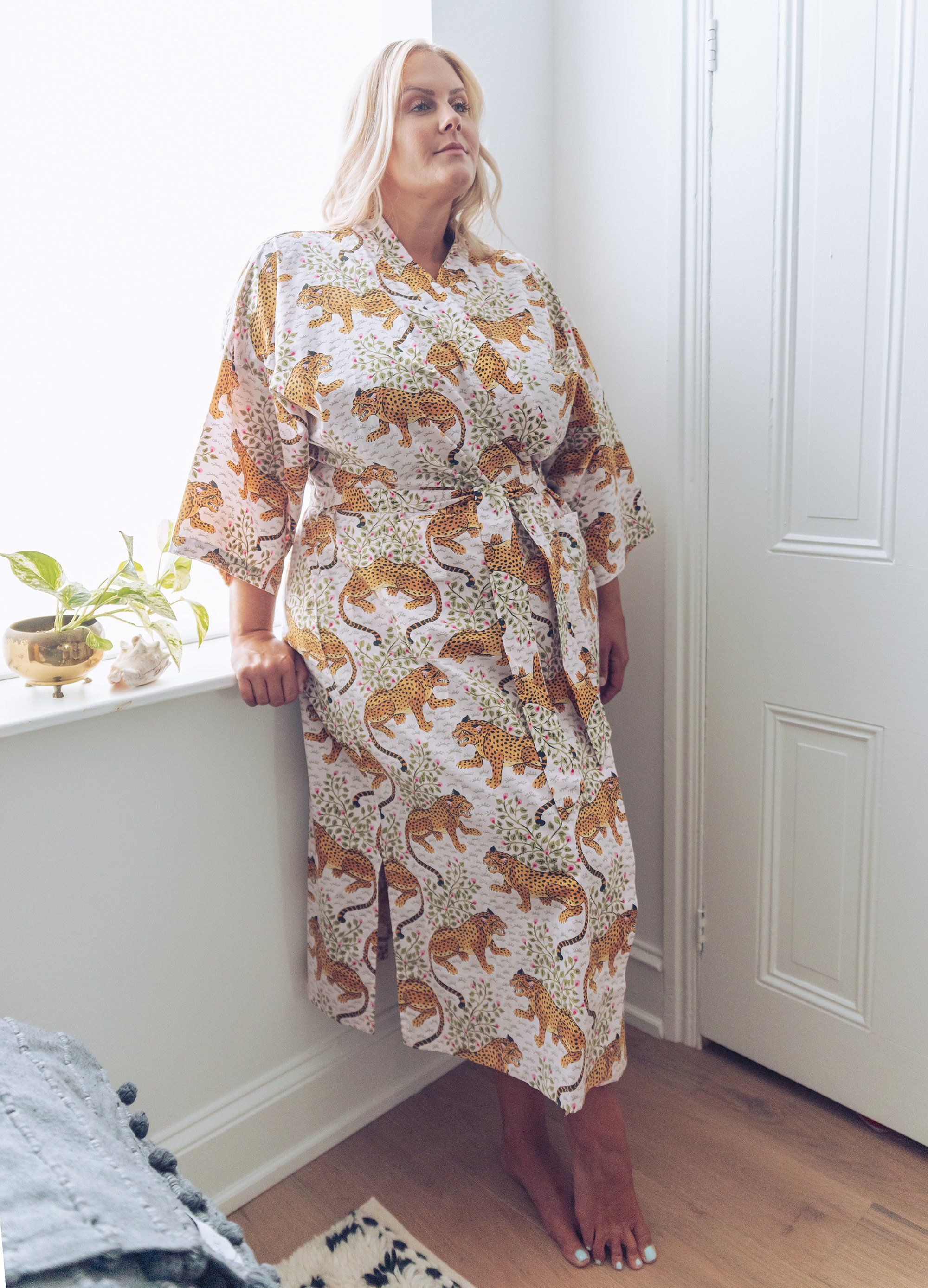 Plus size deals long robe